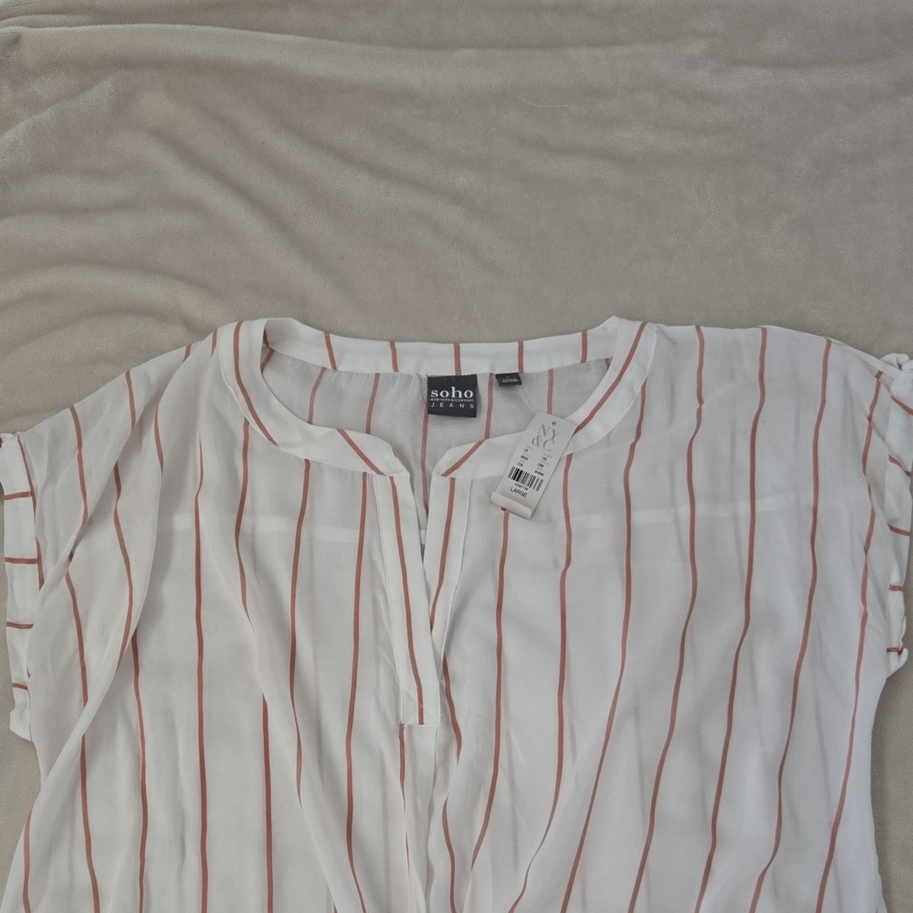 Soho Apparel White and Red Cap Sleeve Blouse SKU011